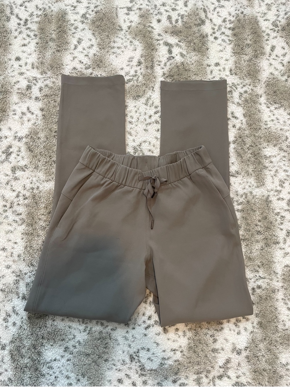 Lululemon On the Fly Pant Full Length *Woven Carbon Dust